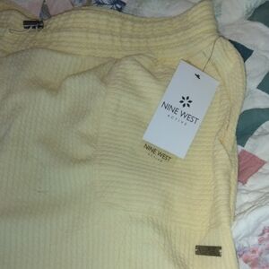 Nine West Pale Yellow Quilted Sweat Pants